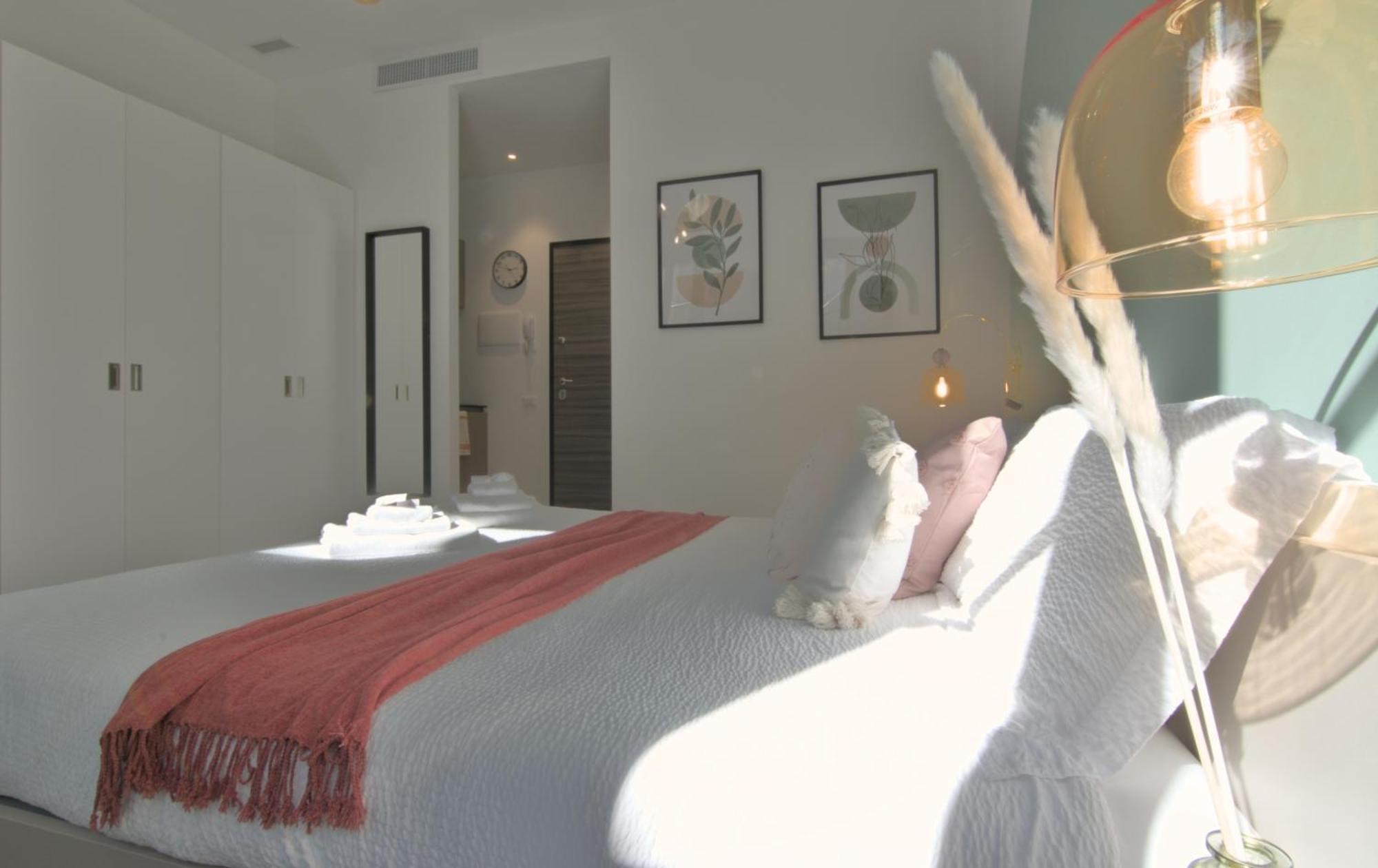 Ca Del Lasco - Modern Apartments In Classic Villa Bellano Luaran gambar