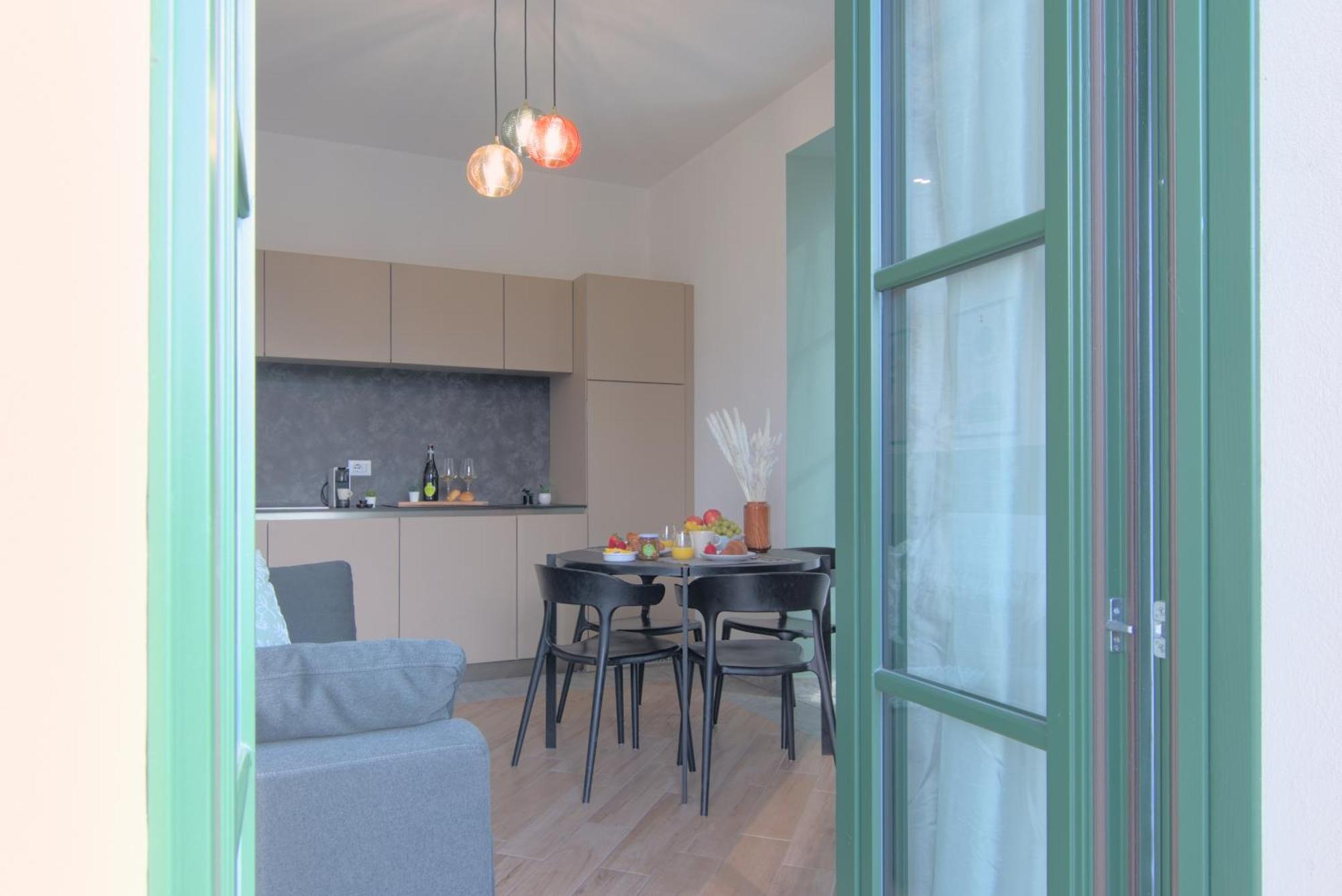 Ca Del Lasco - Modern Apartments In Classic Villa Bellano Luaran gambar